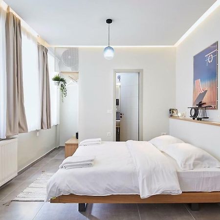 Live In A Funky & Renovated Studio Near Acropolis Athens Exterior photo
